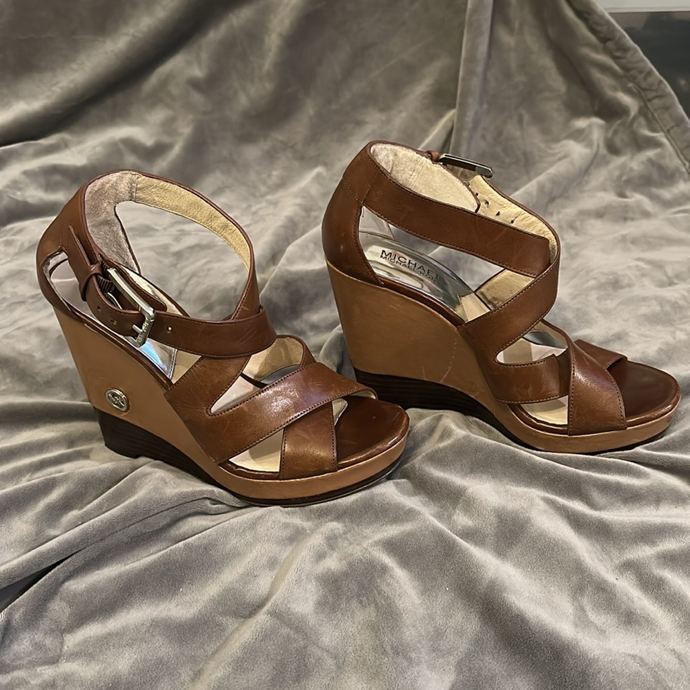Brown wedge MK sandals 7.5 - Picture 3 of 5